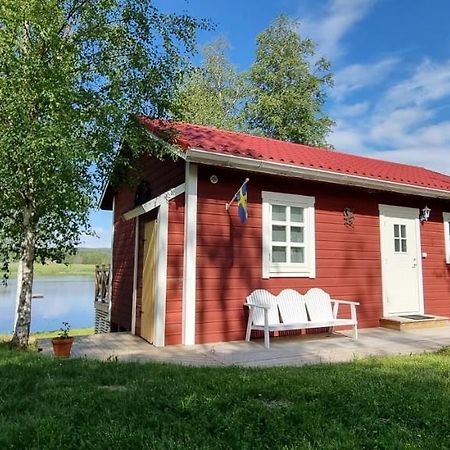 Mysig Stuga Med Sjoetomt, Naera Jaervsoebacken Экстерьер фото